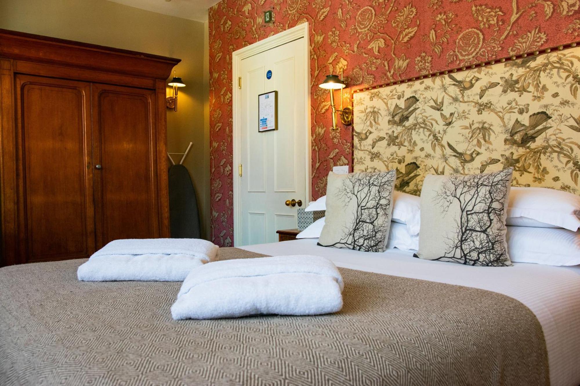 Bed & Breakfast The Stag And Huntsman At 3*