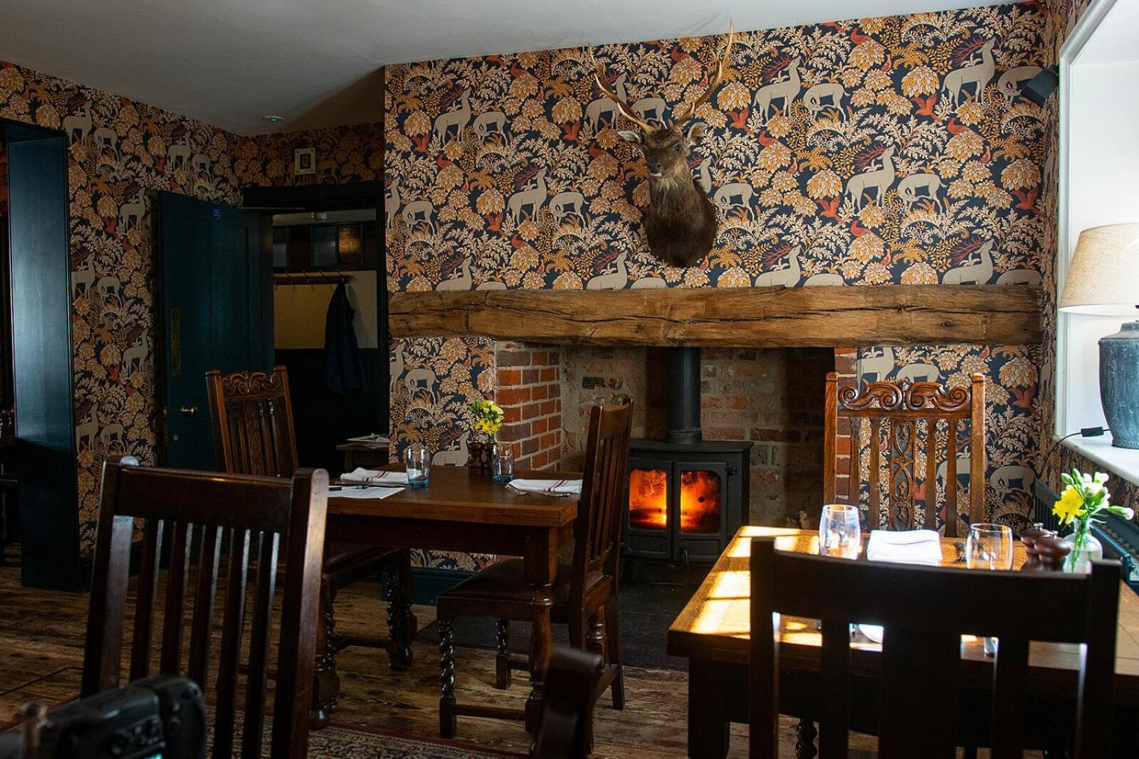 The Stag And Huntsman At Bed and breakfast Hambleden
